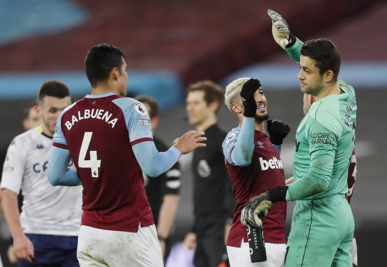 West Ham United: Fans lavish ‘unsung hero’ Fabian Balbuena with praise after 3-1 defeat to Man United