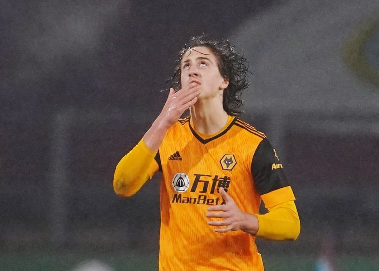 Wolves: Fans blast Fabio Silva performance after Everton defeat