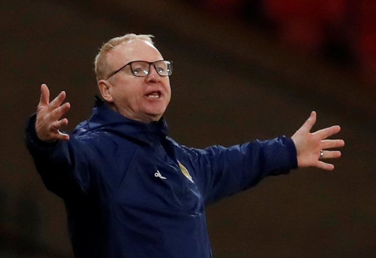 Leeds: Alex McLeish issues Noa Lang warning