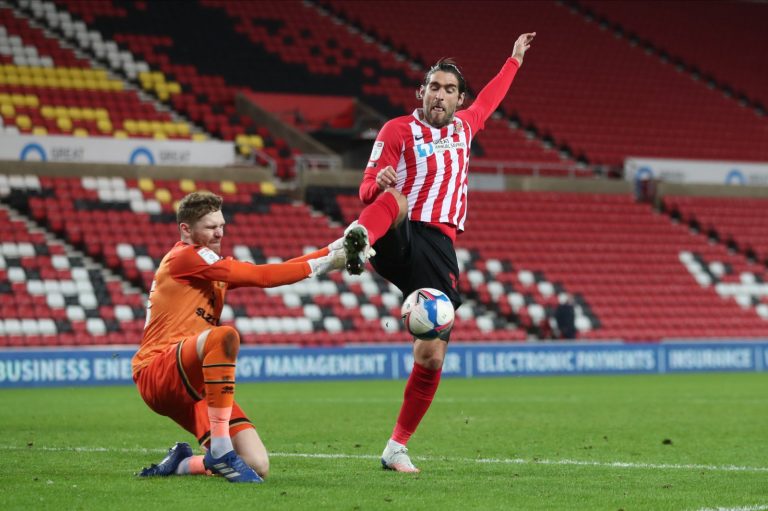Sunderland: Fans react to Danny Graham injury news