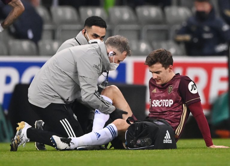 Leeds United: Noel Whelan fears for Diego Llorente
