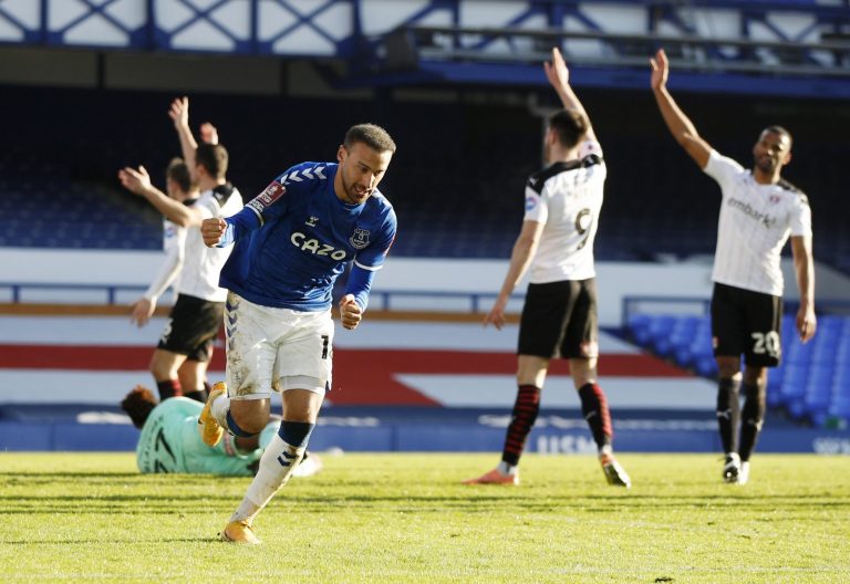 Everton: Fans react to report regarding Cenk Tosun