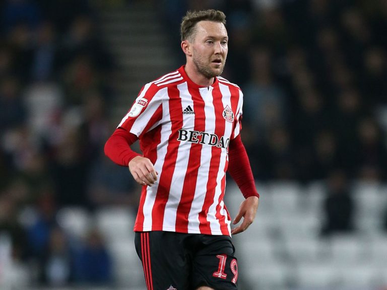 Sunderland: Fans fume at Aiden McGeady update