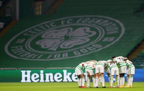Celtic-players-huddle-up