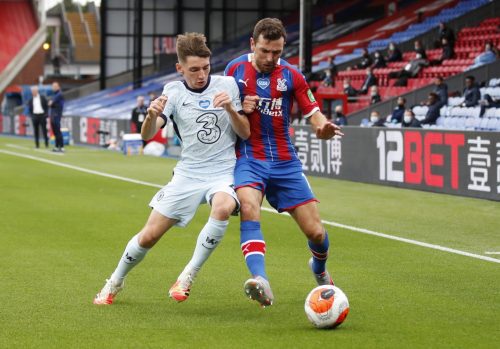 billy-gilmour-battling-vs-crystal-palace