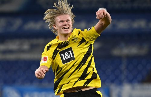 erling-haaland-celebrates-scoring-for-dortmund