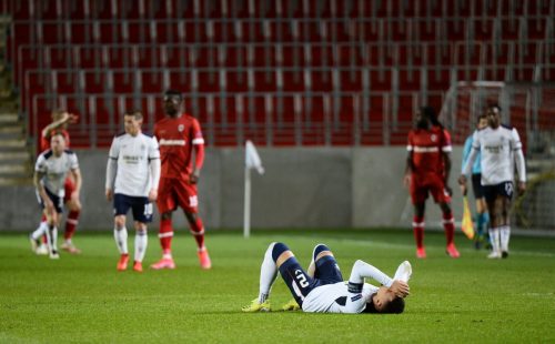 james-tavernier-goes-down-vs-royal-antwerp