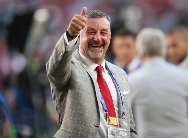 Everton: Fans hammer John Aldridge