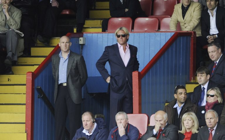 Everton: Fans applaud Simon Jordan view