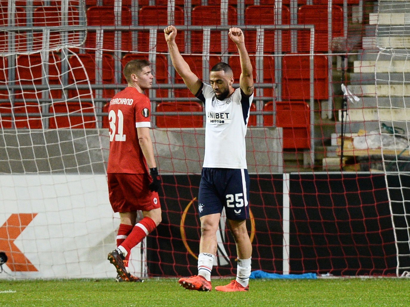 Rangers: BBC pundit Noel Whelan claims Gers star Kemar Roofe could be out for ‘five to six weeks’ - Rangers News