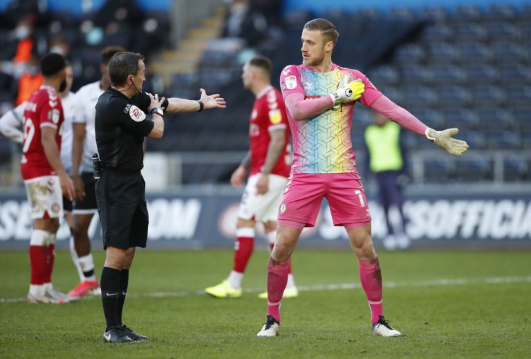 Southampton: Saints eye Daniel Bentley