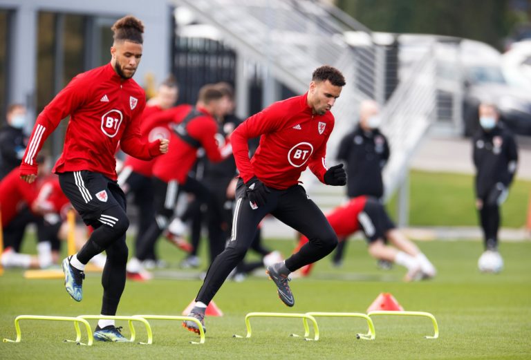West Brom: Fans unhappy with Hal Robson-Kanu news