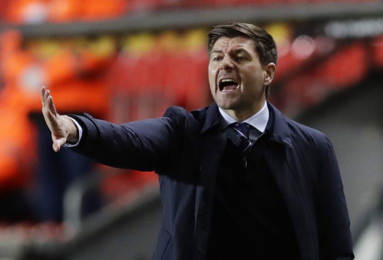 steven-gerrard-shouting-vs-slavia-prague