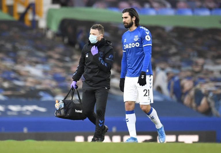 Everton: Fans react to Andre Gomes transfer update