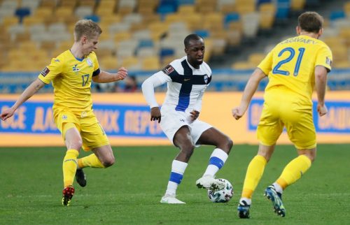 glen-kamara-in-action-for-finland