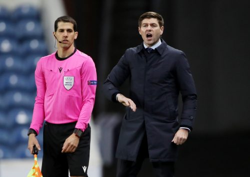 steven-gerrard-on-the-touchline