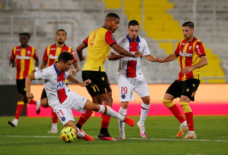 Leeds: Whites interested in Loic Bade