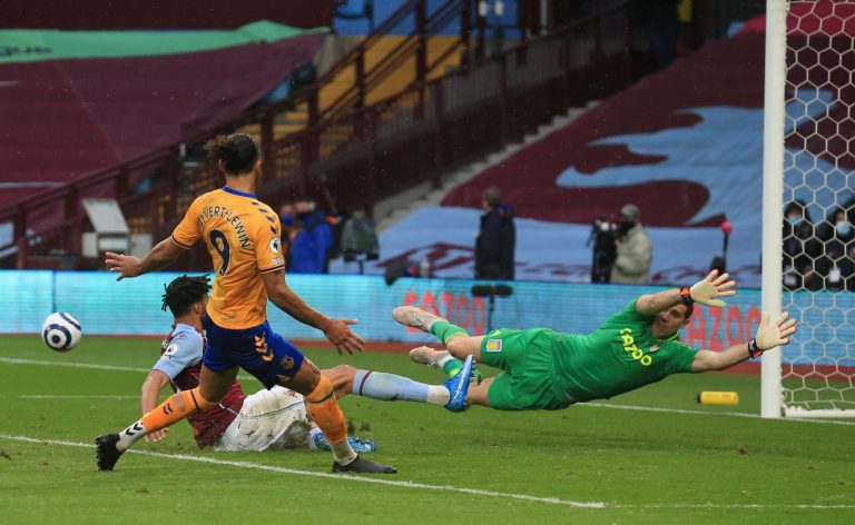 Everton: Fans fume over Tyrone Mings’ tackle on Dominic Calvert-Lewin