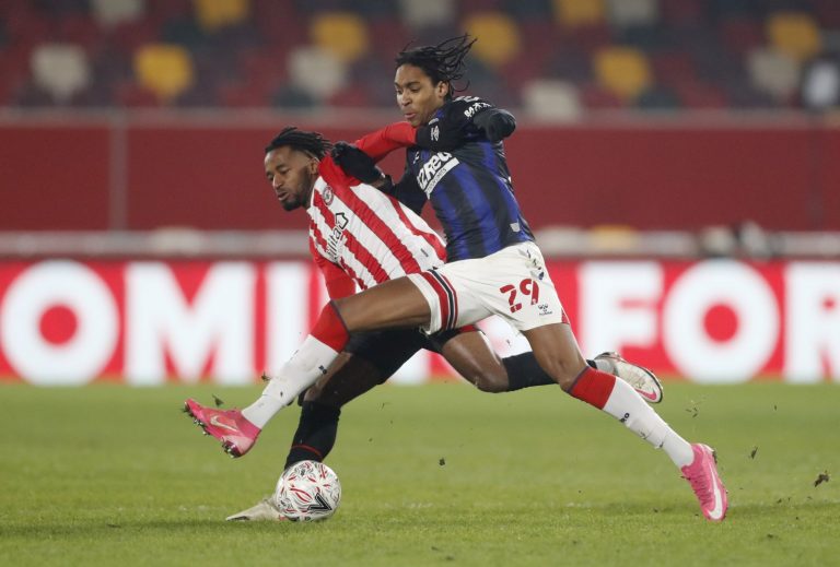 Everton: Fans flock to Djed Spence transfer update