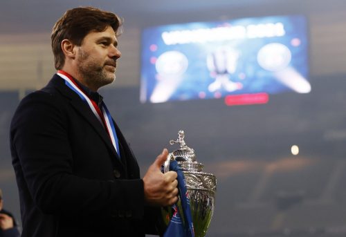 psg manager mauricio pochettino