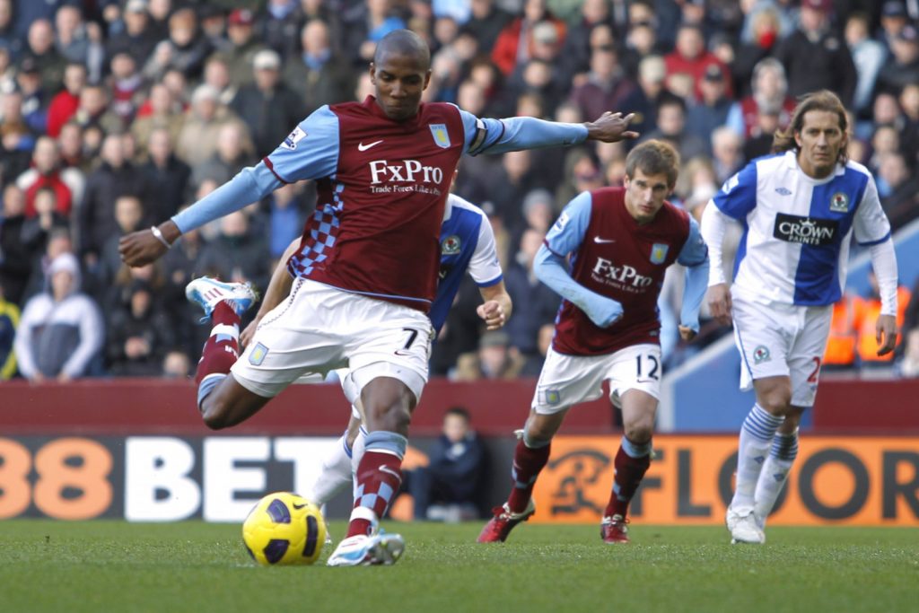 AVFC: Fans react to Smith’s thoughts on Young | The Transfer Tavern