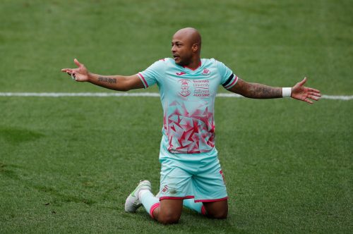 Celtic: McAvennie reacts to Ayew links