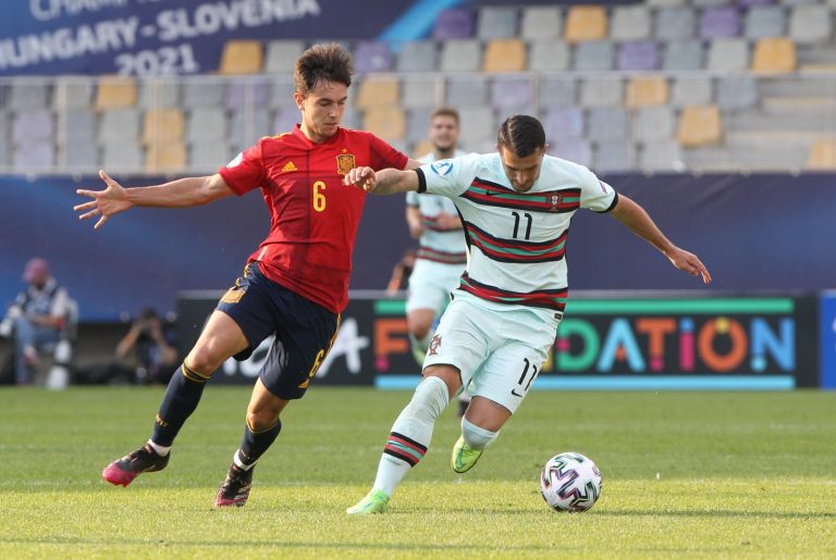Wolves: Fans fume over Dany Mota transfer update