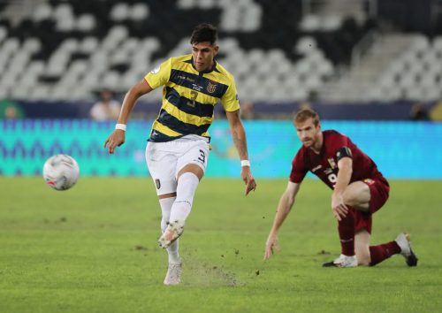 Celtic: Hoops monitoring Piero Hincapie