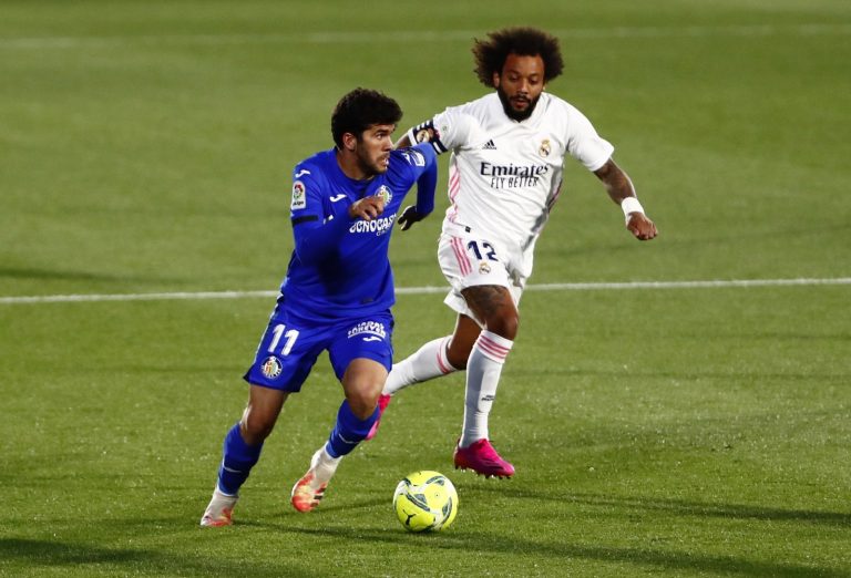 Wolves: Fans laud Carles Alena transfer update