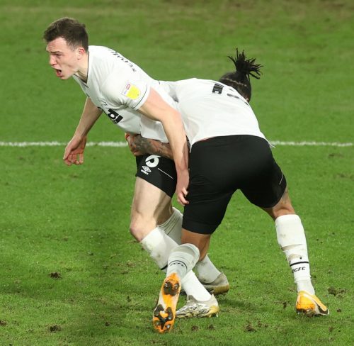 george-edmundson-vs-huddersfield-town