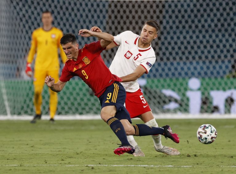Southampton: Fans laud Jan Bednarek’s performance for Poland
