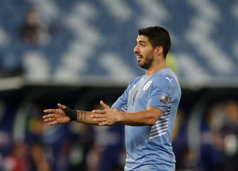 Aston Villa: Spanish source shares Luis Suarez update