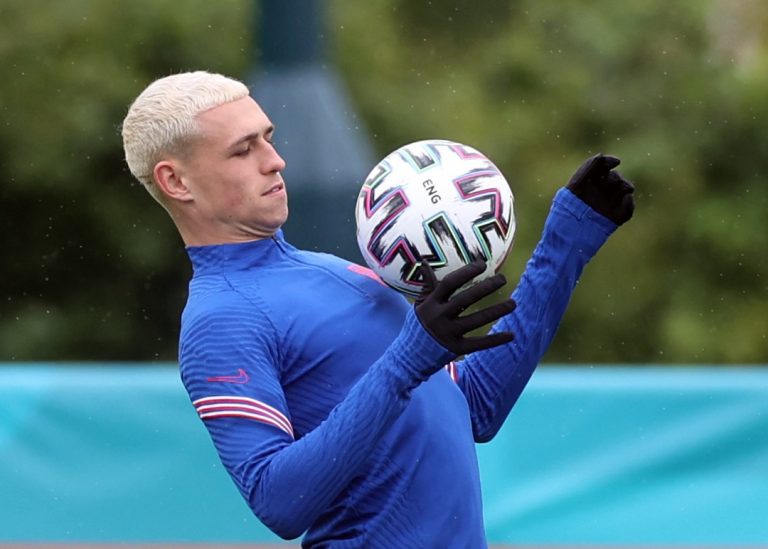 Man City: Fans react to Phil Foden news
