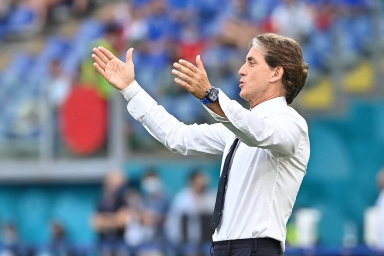Tottenham: Spurs eye Roberto Mancini