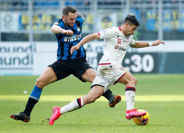 cagliari star giovanni simeone.