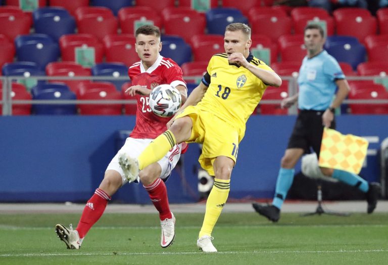 Celtic: Fabrizio Romano shares Carl Starfelt update