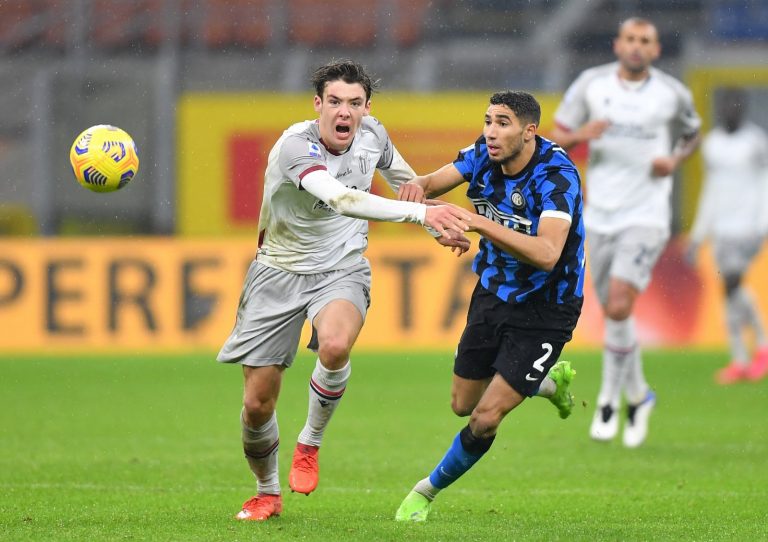 2020-12-05T211408Z_1395682594_UP1EGC51MZKQZ_RTRMADP_3_SOCCER-ITALY-INT-BGN-REPORT