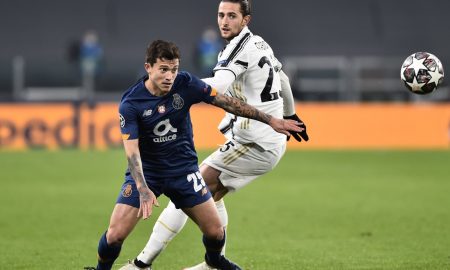 FC Porto's Otavio in action