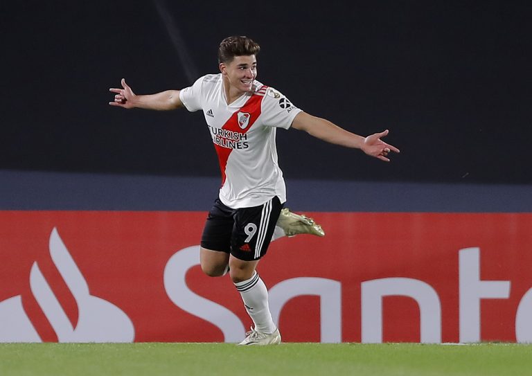 Tottenham Hotspur: Journalist drops two-word transfer claim involving Julian Alvarez