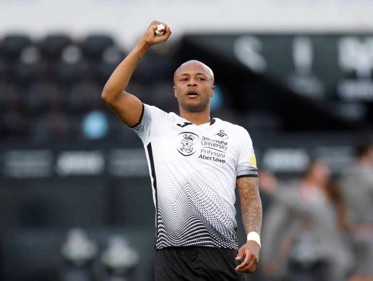 Crystal Palace: Fans react to Andre Ayew news