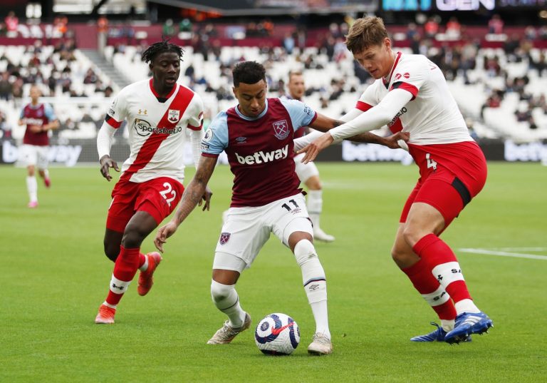Journalist says West Ham’s hopes of signing Jesse Lingard aren’t dead