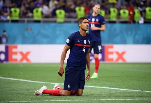 Manchester United: Fans buzz over Raphael Varane transfer update