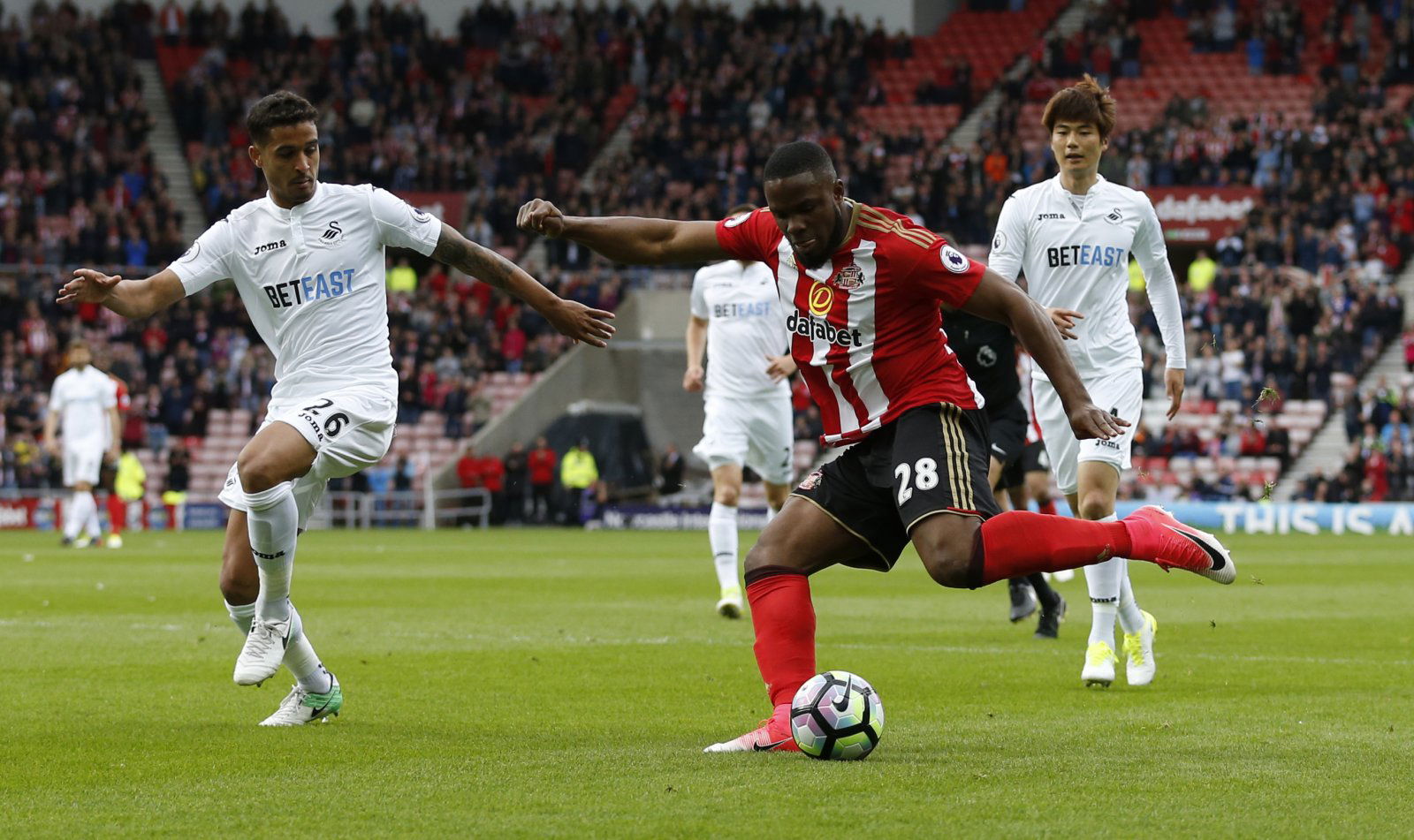 Sunderland: Fans want Victor Anichebe back -Sunderland News