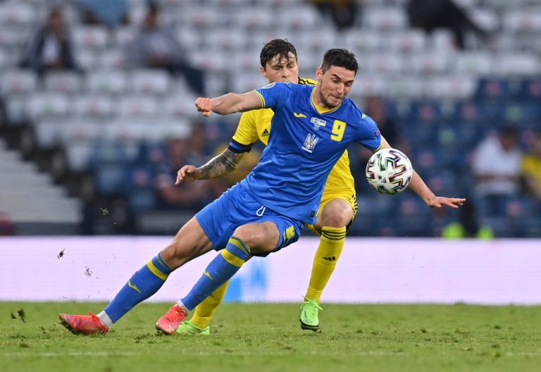 West Ham United: Journalist makes claim involving Roman Yaremchuk