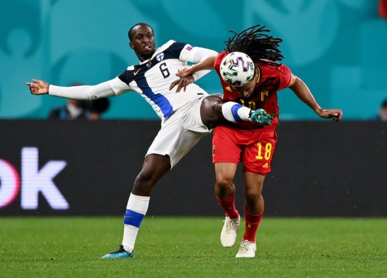West Ham United: Hammers make approach for Glen Kamara