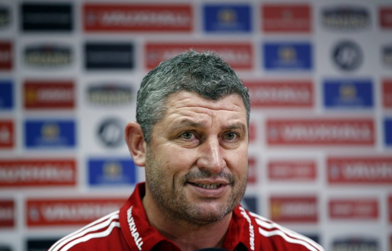 Crystal Palace: Fans react to Osian Roberts confirmation