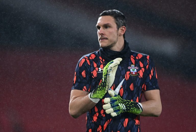 Southampton: Fans slam Alex McCarthy