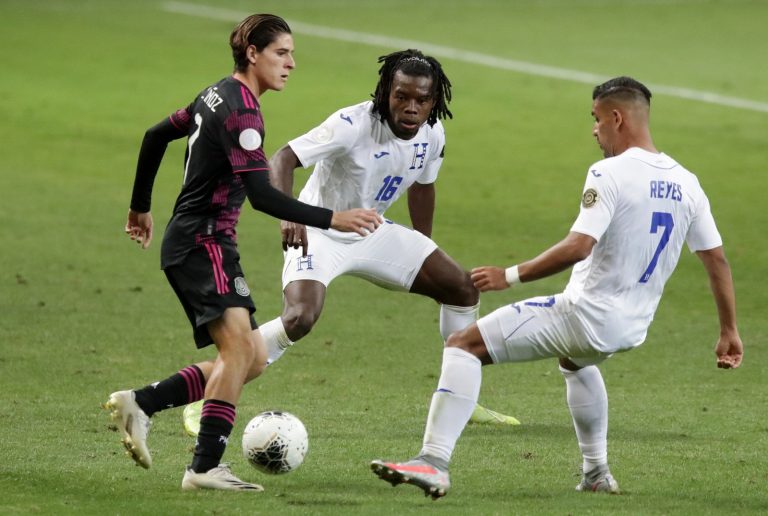 Newcastle United: Mark Douglas reveals details of Santiago Munoz signing
