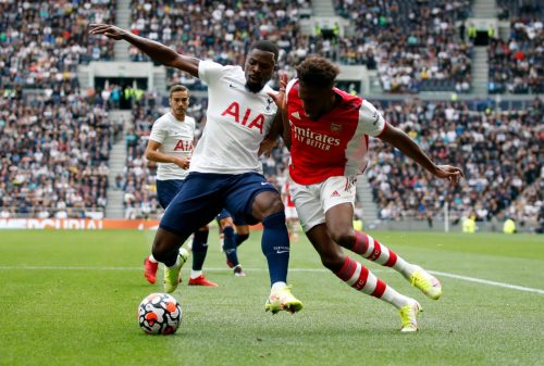 Sky Sports reporter says Tottenham are desperate to offload right-back Serge Aurier