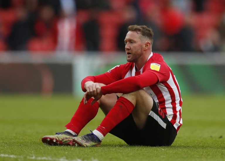 Sunderland: James Hunter shares Aiden McGeady injury news